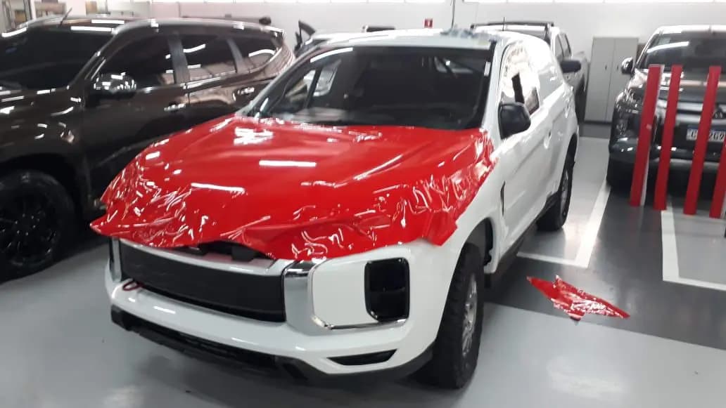 Envelopamento automotivo personalizado: transforme a aparência do seu veículo de forma rápida e eficiente